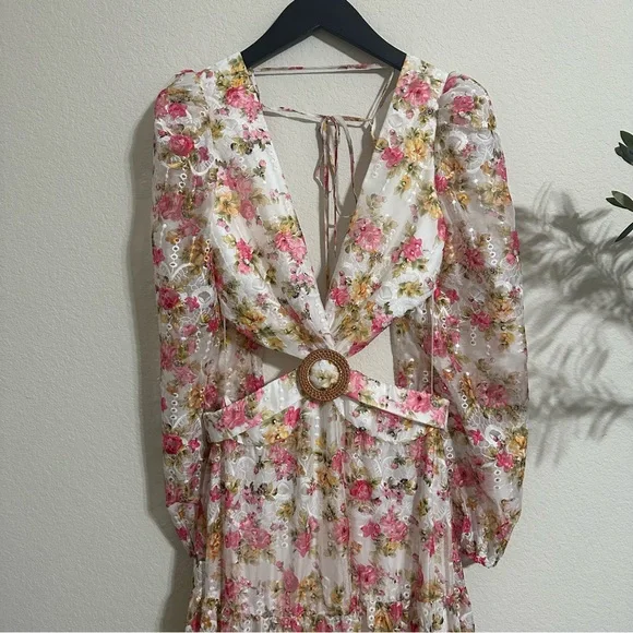 NWT GIANNI BINI Lillian Floral Print Long Sleeve Deep V-Neck Cut-Out Tiered dres - Picture 5 of 10